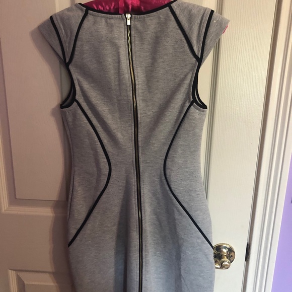 Express size 2 grey and black fitted mini dress - Picture 4 of 4